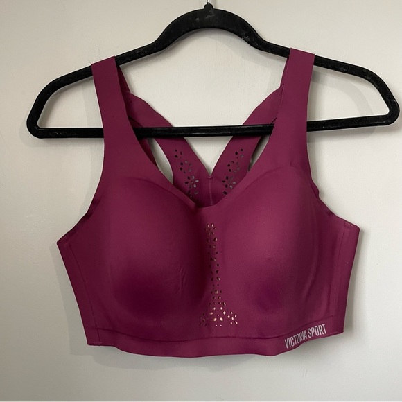 VICTORIA Secret Sport Angel Max purple sports bra size 36D 🌂☂️🔮 - Picture 5 of 5